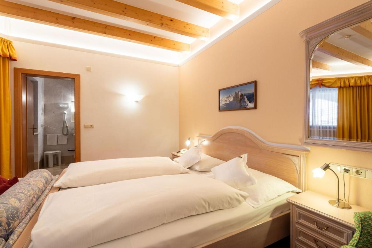 Hotel Schopfenhof San Candido Ngoại thất bức ảnh