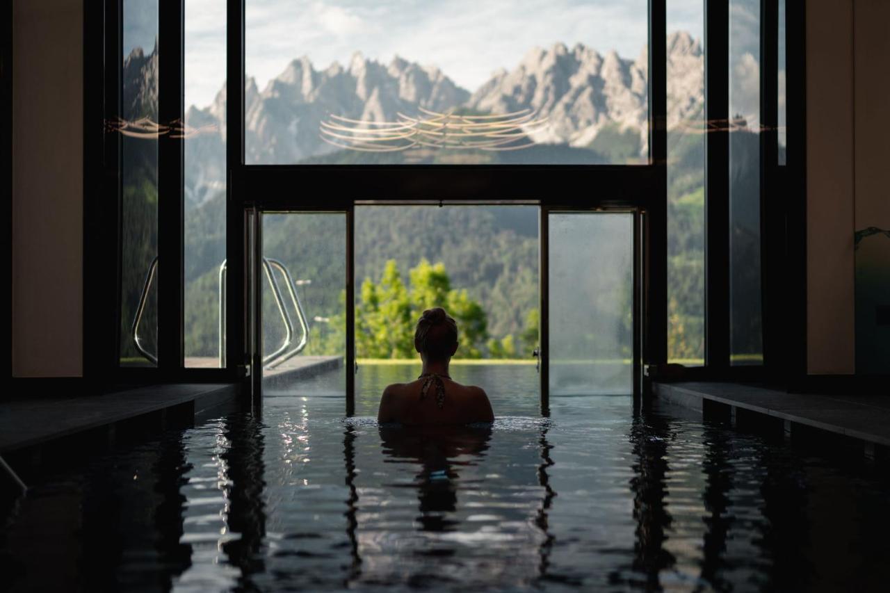 Hotel Schopfenhof San Candido Ngoại thất bức ảnh