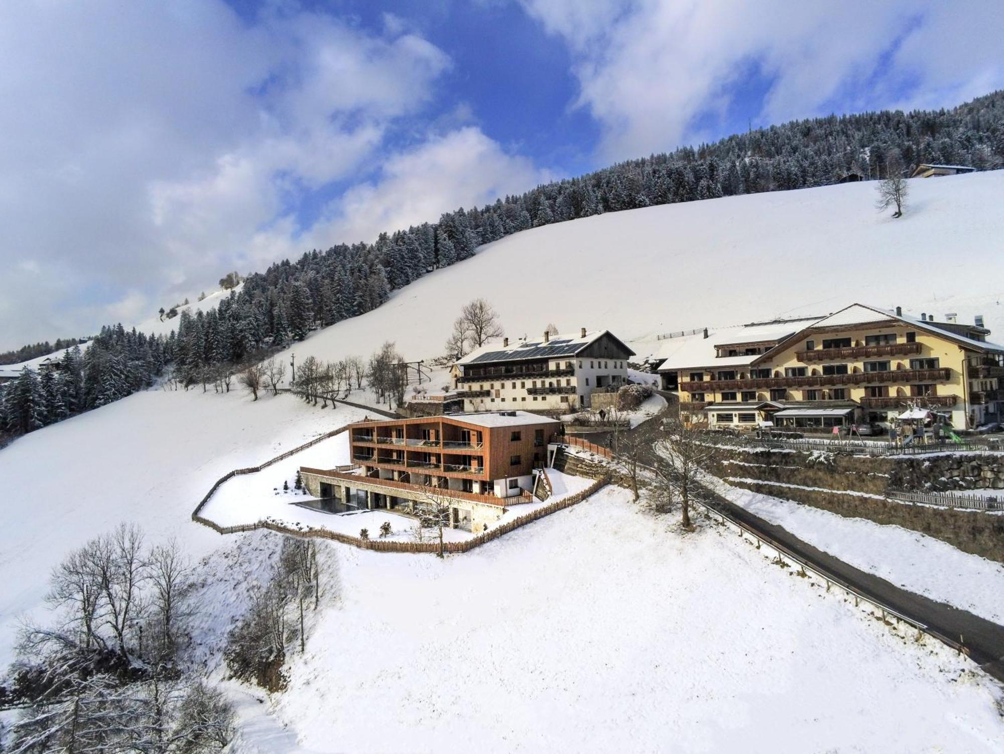 Hotel Schopfenhof San Candido Ngoại thất bức ảnh