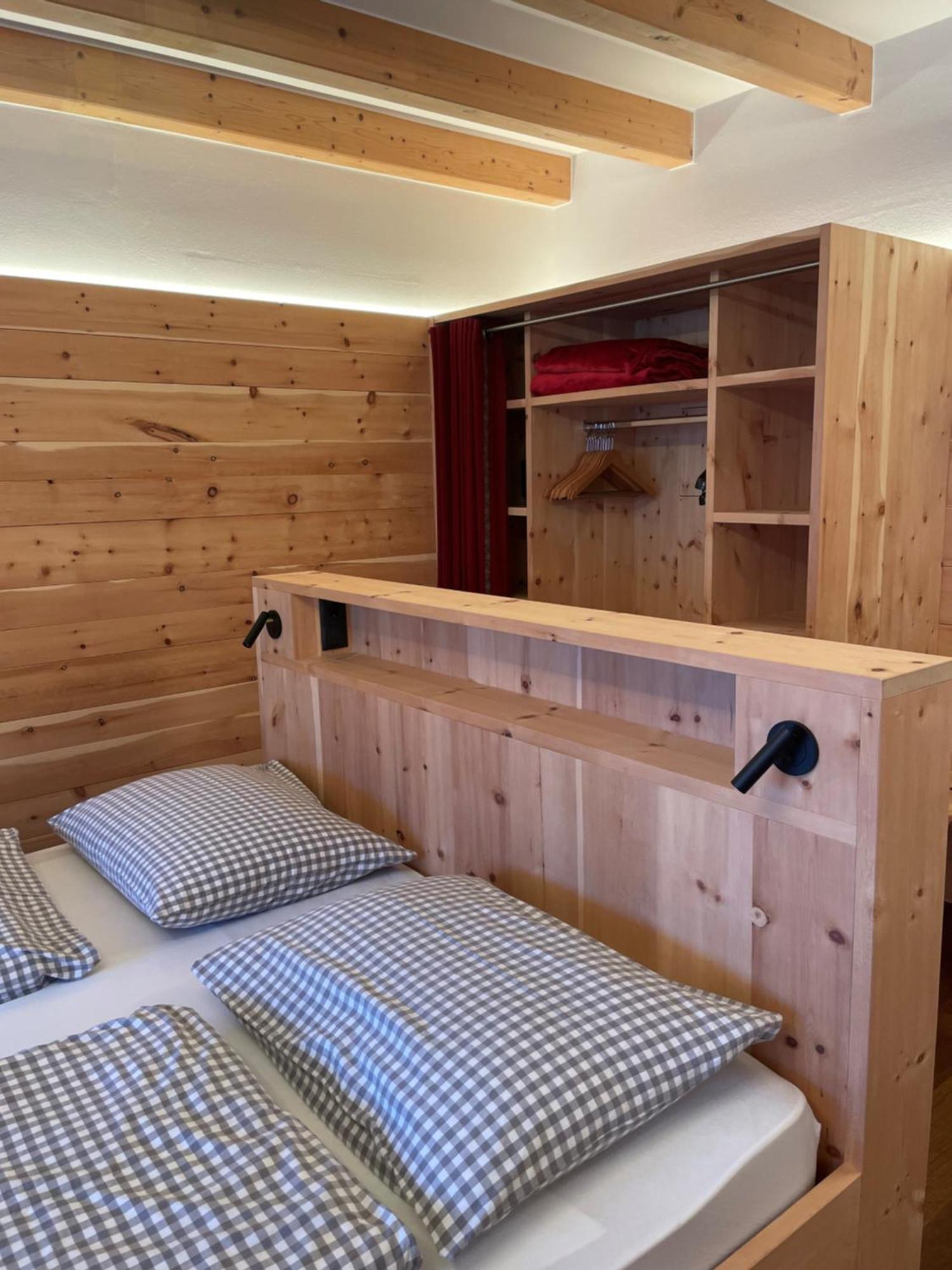Hotel Schopfenhof San Candido Ngoại thất bức ảnh